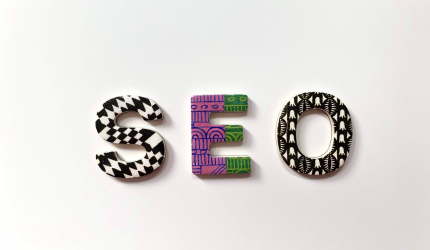 letters are forming the word SEO